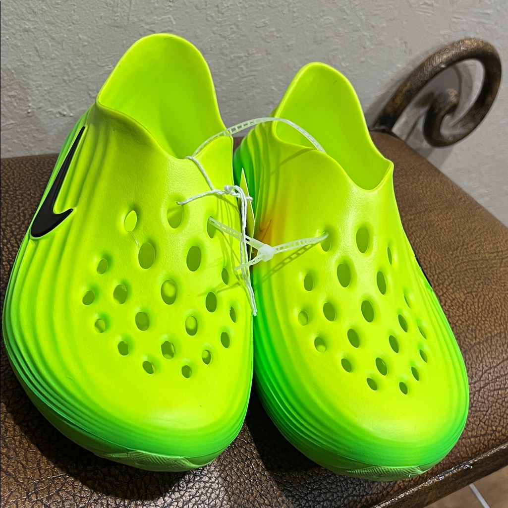 Brand New Nike Reactx Rejuven8 Bright Acid GreenBlack Volt SlipOn Sneakers